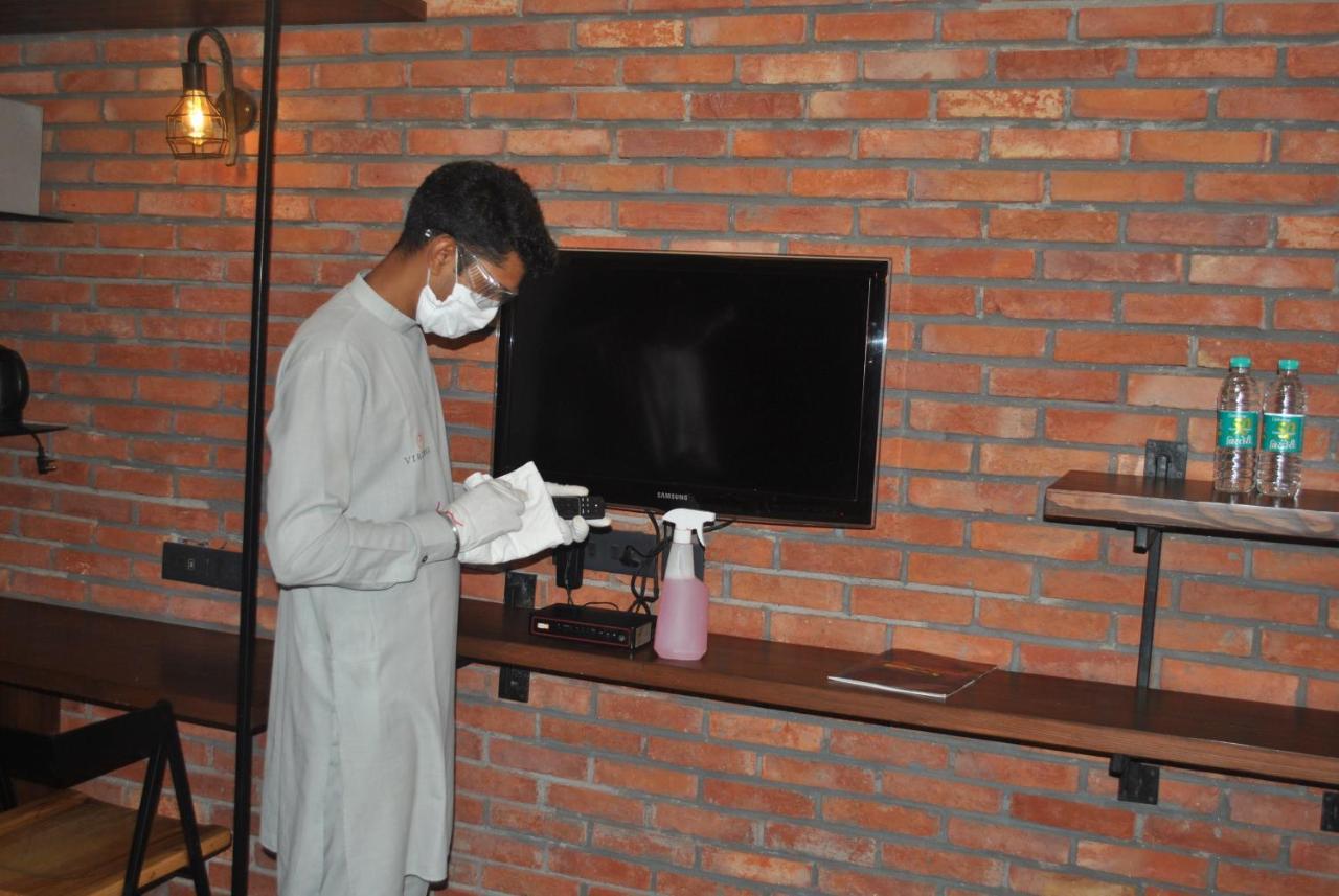 Virohaa Hotel Yeni Delhi Dış mekan fotoğraf