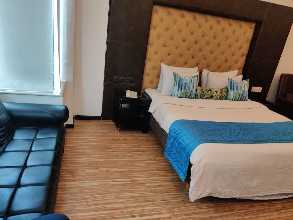Virohaa Hotel Yeni Delhi Dış mekan fotoğraf