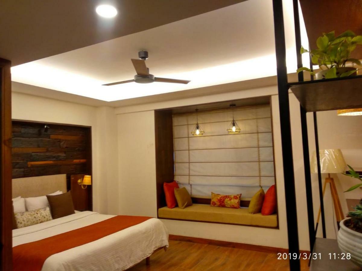 Virohaa Hotel Yeni Delhi Dış mekan fotoğraf