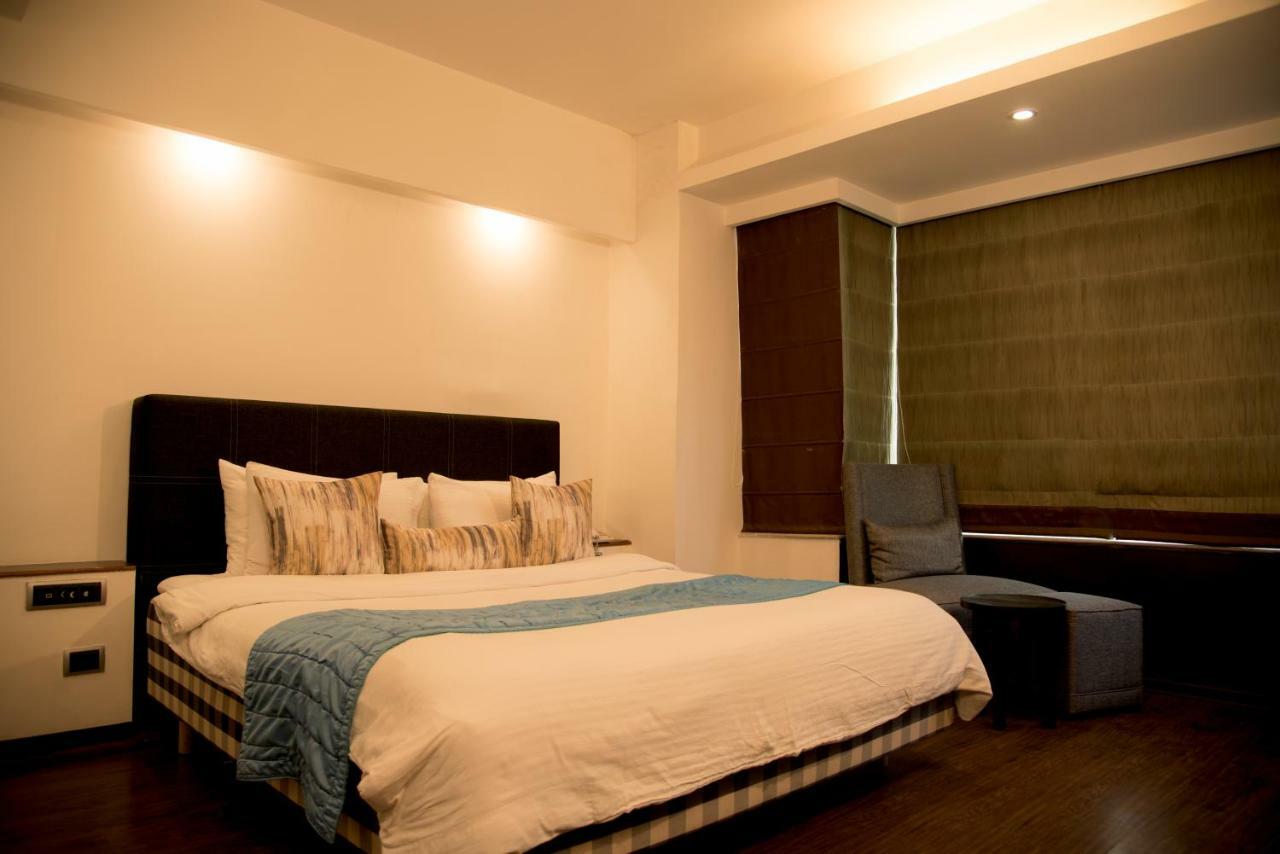 Virohaa Hotel Yeni Delhi Dış mekan fotoğraf